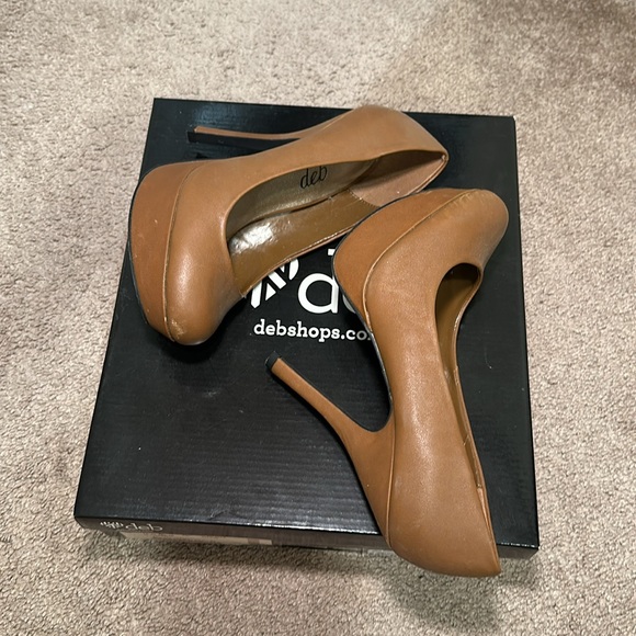 Brown platform heel - Picture 4 of 6